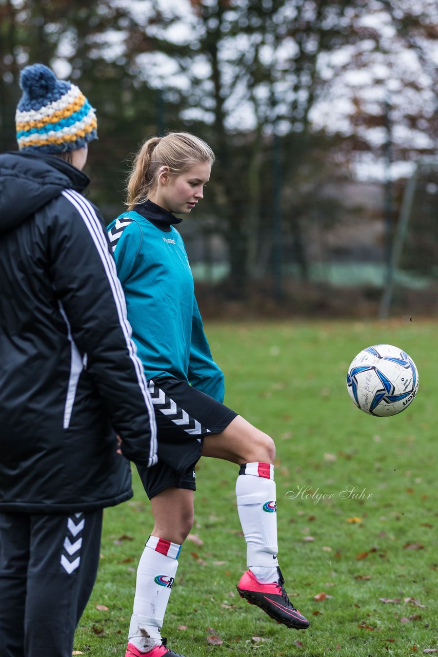 Bild 217 - Frauen SV Henstedt Ulzburg II - TSV Russee : Ergebnis: 5:0